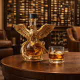 Whisky üveg - Aquila Kiadás